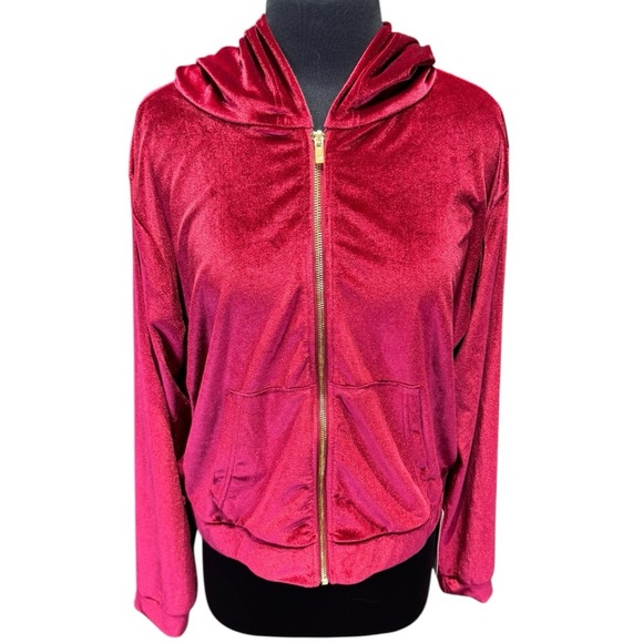 NWT Fabletics Plus Size Donna Velour Athleisure Hoodie in Cherry Burst Size XXL - Picture 2 of 8